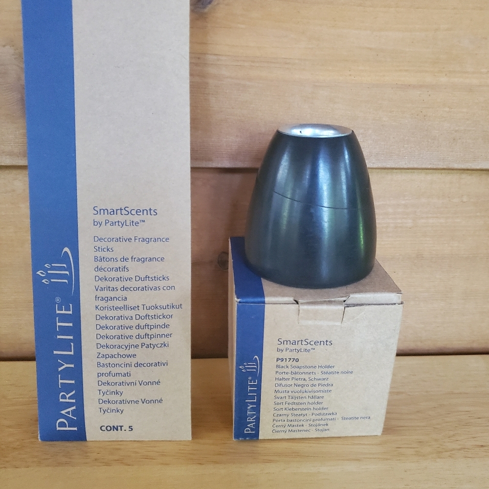 PartyLite SmartScents Black Soapstone Holder + Iced Snowberries Fragrance Sticks